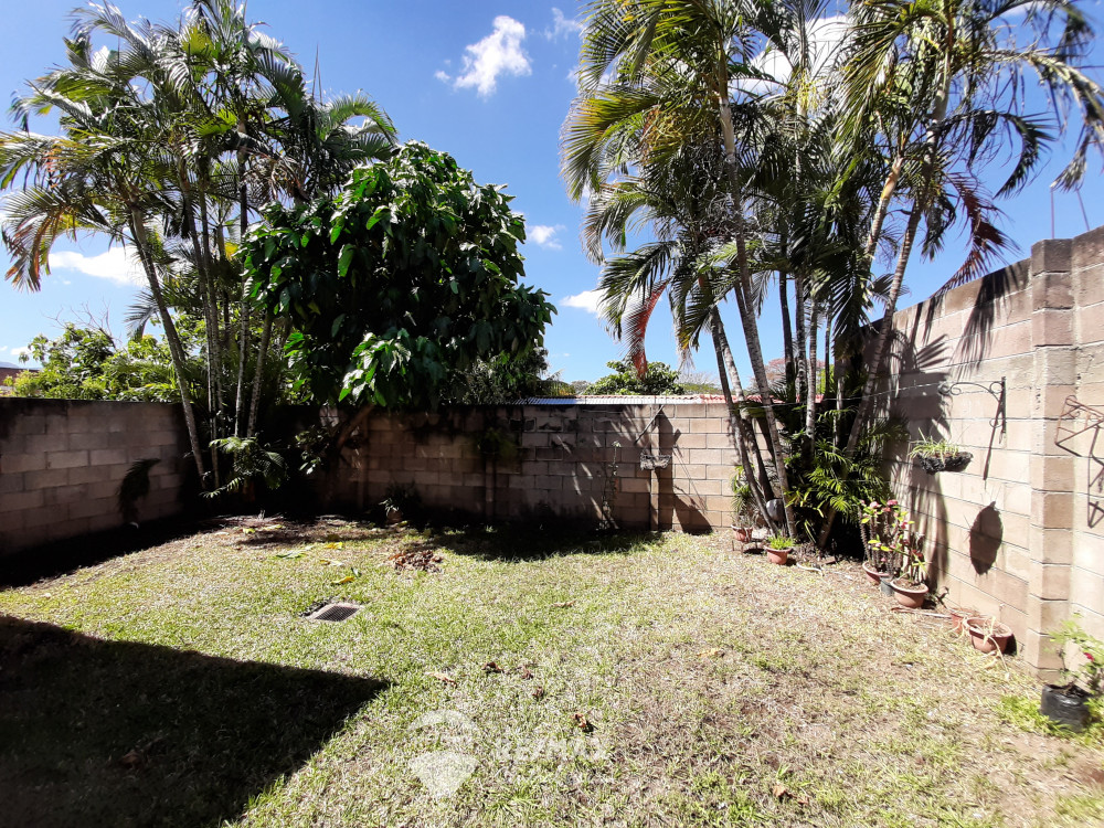 CASA EN VENTA BOSQUES DE LOURDES🐠 — Propiedades — RE/MAX Central El