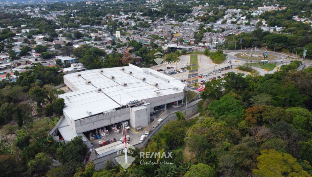 RE/MAX real estate, El Salvador, Mejicanos, LAND FOR SALE FOR FINAL INVESTOR BLVD CONSTITUCION