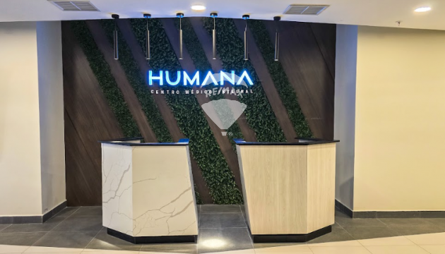 EN ALQUILER: CLINICA A ESTRENAR EN TORRE HUMANA