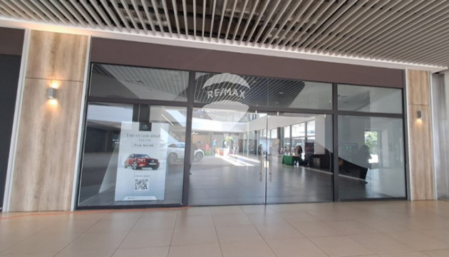 Commercial premises for rent on level 1 of Atrium Galerias, Millennium Tower (MILC0114)