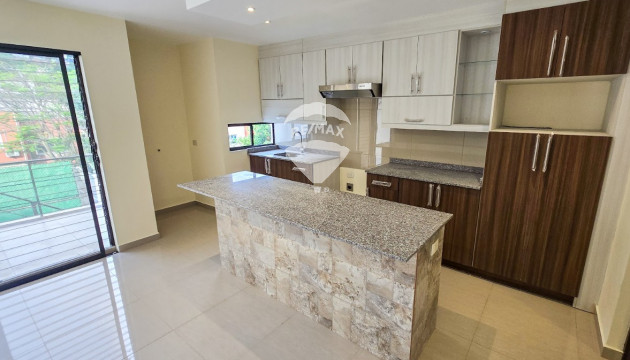 FOR RENT APARTMENT ON THE SECOND LEVEL, IN CONDADO SANTA ELENA ​