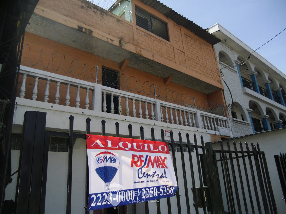 EDIFICIO COMERCIAL EN VENTA/ALQUILER SOBRE 49 AV SUR SAN SALVADOR