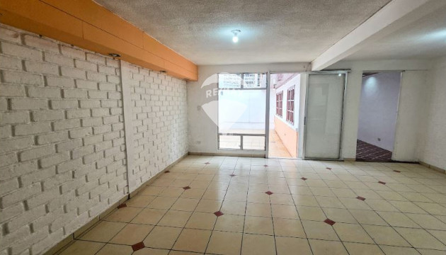 HOUSE FOR SALE IN VALPARAISO RESIDENTIAL COMPLEX, CONSTITUTION BOULEVARD