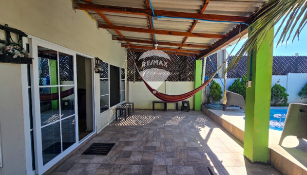 Beach front house in Las Hojas