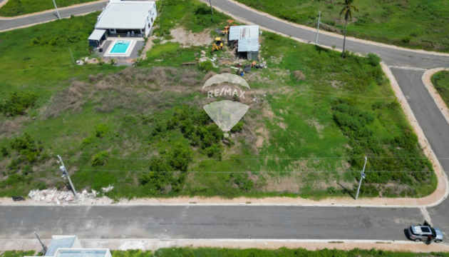 land for sale in golden lakes Costa del Sol