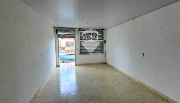 BUILDING WITH 7 PREMISES FOR SALE IN AGUILARES, SAN SALVADOR