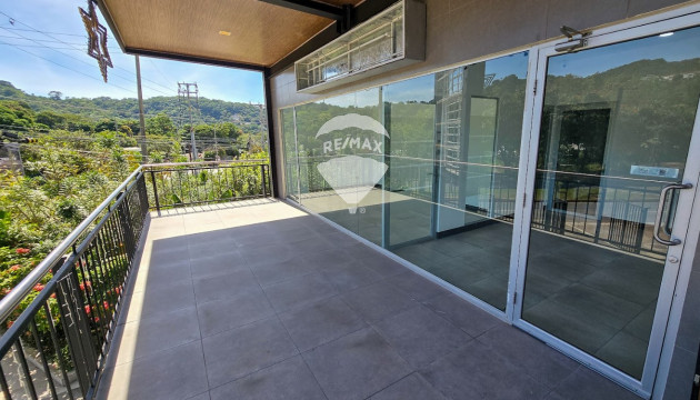 COMMERCIAL SPACE FOR RENT ON THE SECOND FLOOR IN PLAZA PARADISO, NUEVO CUSCATLAN