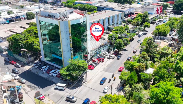 PLANTA DE PRIMER NIVEL CON 9 LOCALES COMERCIALES PARA INVERSIÓN  EN BVRD. TUTUNICHAPA