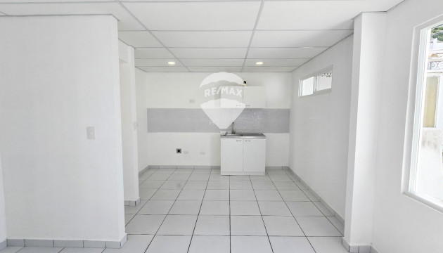 APARTAMENTO EN ALQUILER  EN PRIMER NIVEL EN VIA DEL MAR