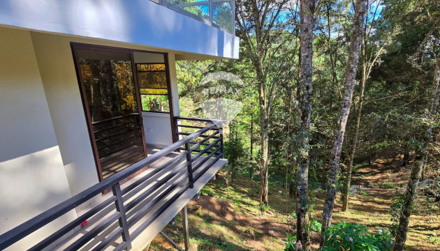 CHALATENANGO, 1.8 MZ TERRENO TURISTICO CON 2 DOMOS Y APARTAMENTO PARA GLAMPING