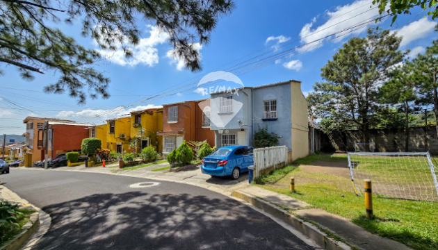 ACOGEDORA CASA EN ALQUILER EN RESIDENCIAL PRIMAVERA 1, SANTA TECLA