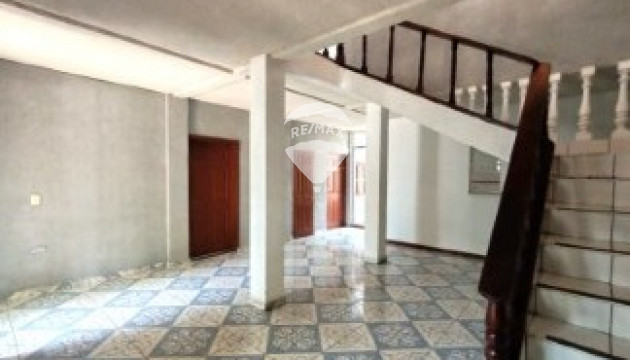 HOUSE FOR SALE IN PUERTO LA LIBERTAD