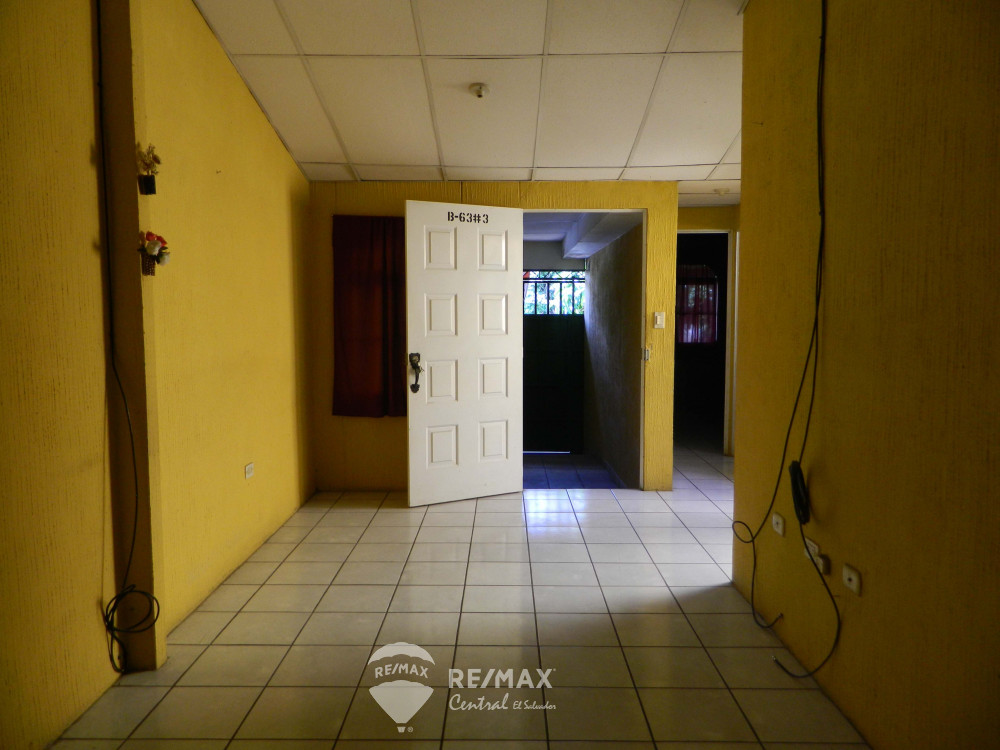 CASA EN VENTA NUEVO LOURDES — Propiedades — RE/MAX Central El Salvador