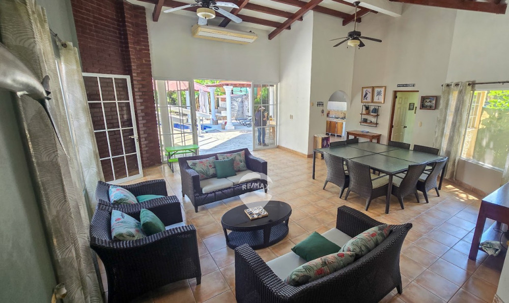 FOR SALE HOUSE IN SALINITAS