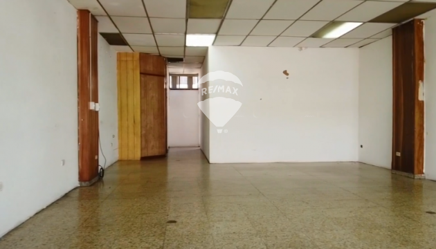 COMMERCIAL PREMISES ´´C9´´ FOR SALE AV. OLIMPICA AND PASSAGE 3, SAN SALVADOR