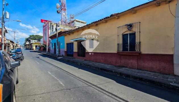 Alquilo propiedad en el centro de Sonsonate
