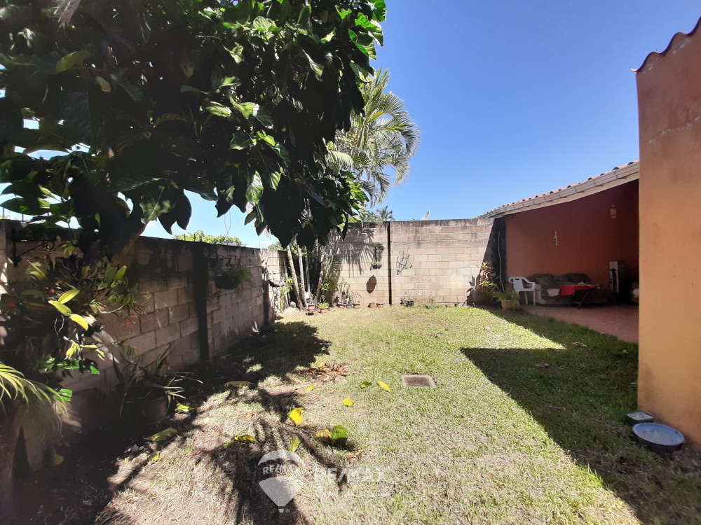 CASA EN VENTA BOSQUES DE LOURDES🐠 — Propiedades — RE/MAX Central El