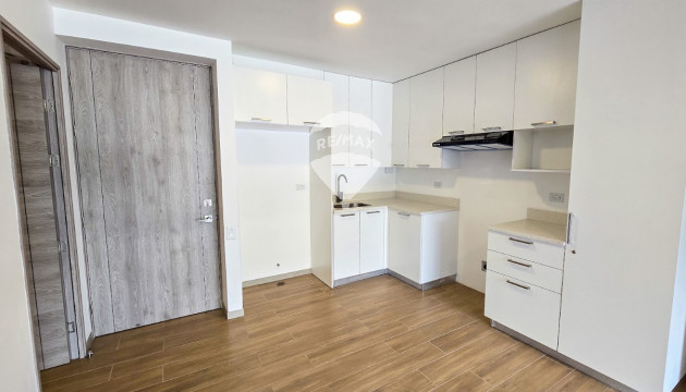 BRAND NEW APARTMENT FOR RENT IN AVITAT UNIQUE