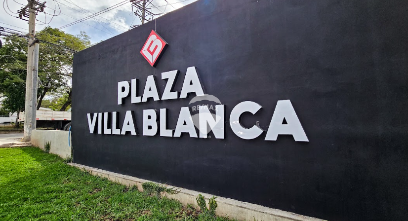 COMMERCIAL SPACES FOR RENT IN PLAZA VILLA BLANCA