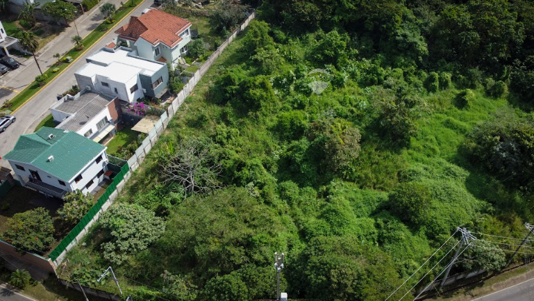 SALE OF LAND NVO. CUSCATLAN