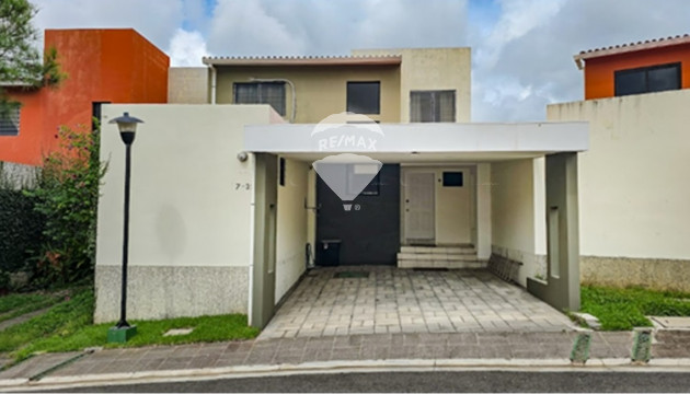 ALQUILER DE CASA COMODA Y ACOGEDORA  - MIRAMAR