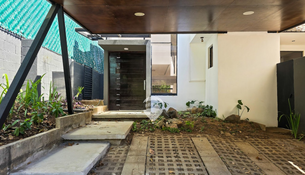 HOUSE FOR RENT IN RESIDENTIAL LA FLORIDA, NUEVO CUSCATLAN