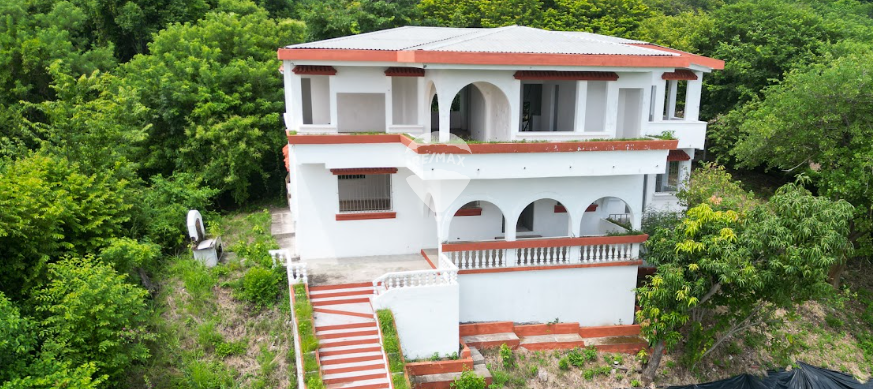 Remax real estate, El Salvador, La Libertad, ON SALE, HOUSE AT SOLYMAR RESIDENTIAL, LA LIBERTAD